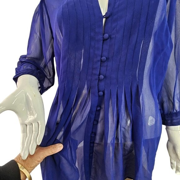 FYLO Sheer Pleated Shirt Blouse Womens M Royal Blue V Neck Covered Buttons - Picture 10 of 11